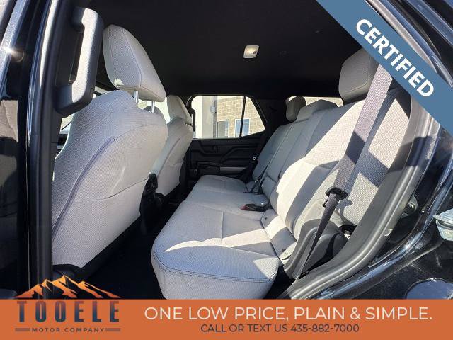 Used 2025 Toyota 4Runner SR5 AWD/4WD image 25