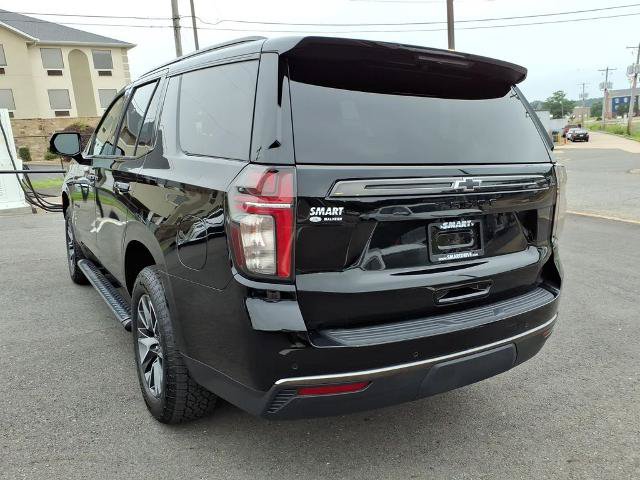 Used 2022 Chevrolet Tahoe Z71 w/ Luxury Package AWD/4WD image 2