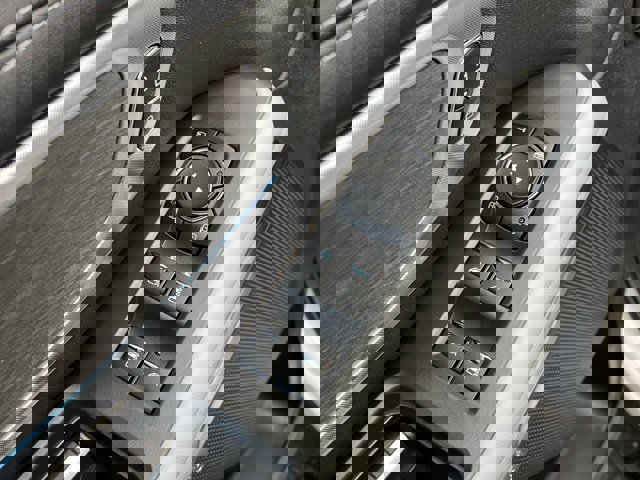 Certified 2025 Ford Expedition Platinum w/ Platinum Ultimate Package image 11