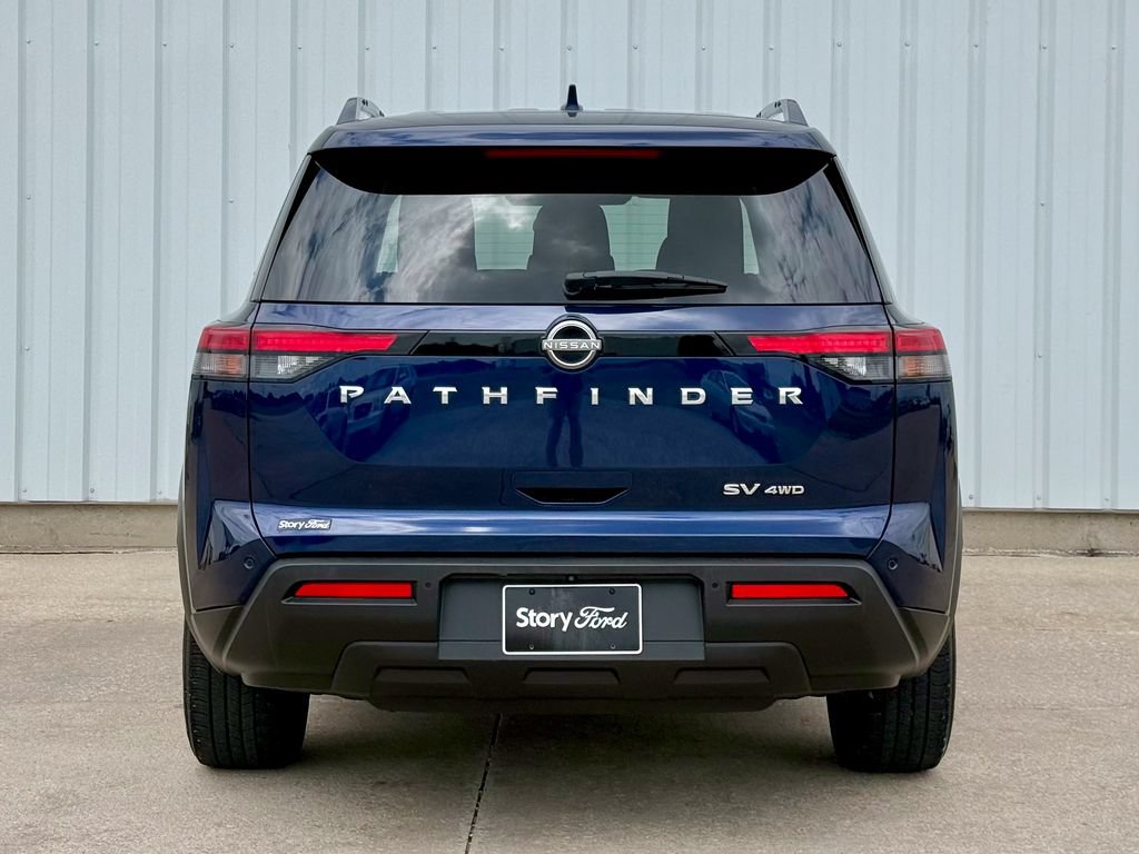 Used 2022 Nissan Pathfinder SV AWD/4WD image 5