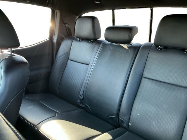 Used 2022 Toyota Tacoma TRD Sport w/ TRD Premium Sport Package image 16