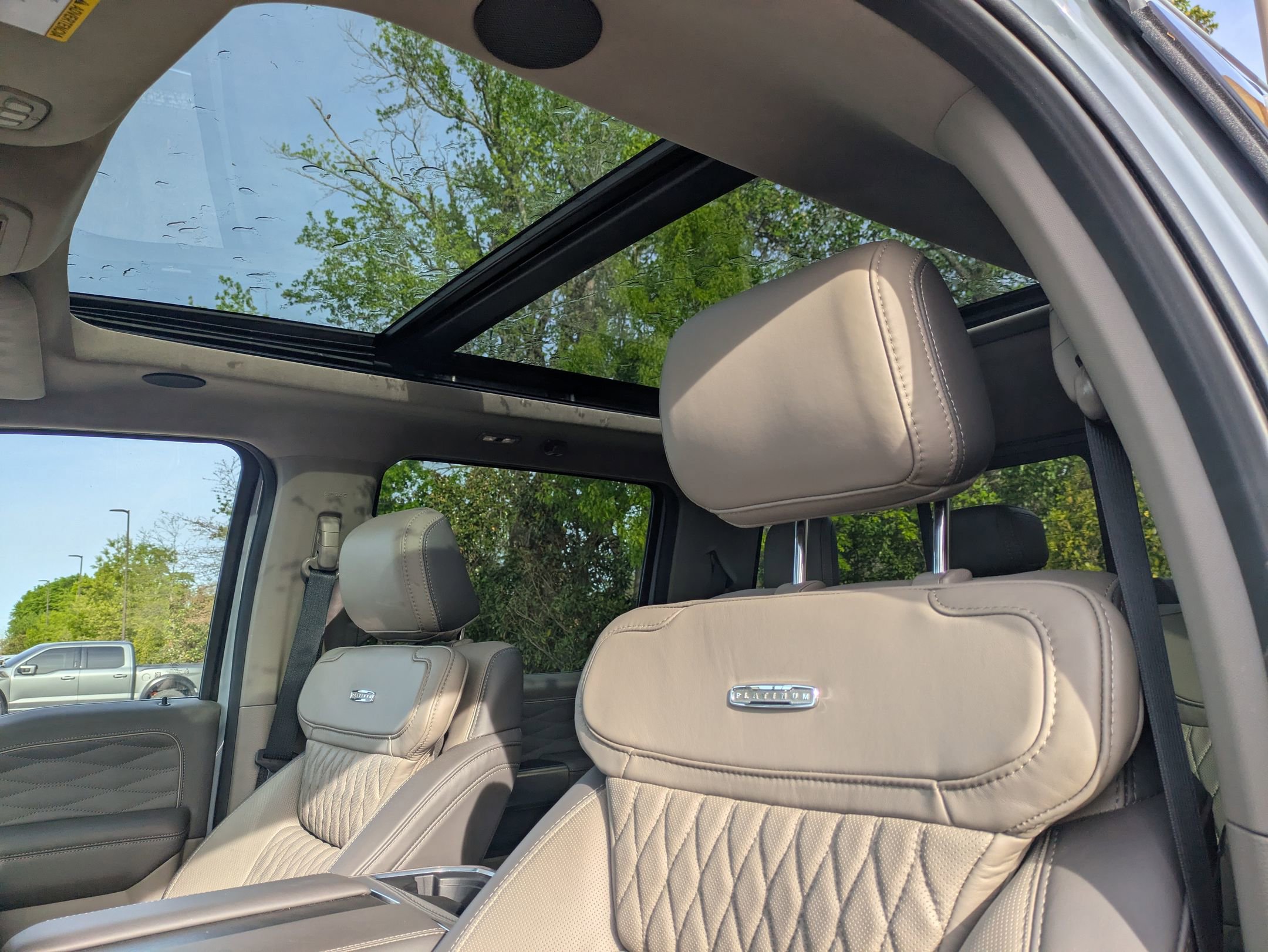 Certified 2025 Ford F450 Platinum w/ Platinum Plus Package AWD/4WD image 28