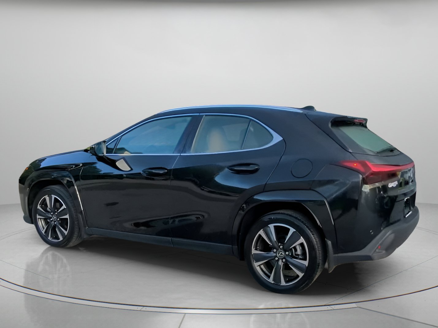 Used 2025 Lexus UX 300h FWD w/ Cold Area Package image 19
