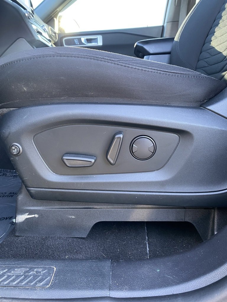 Certified 2020 Ford Explorer XLT image 12