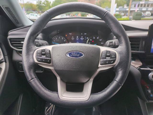 Certified 2022 Ford Explorer Limited w/ Equipment Group 301A AWD/4WD image 12