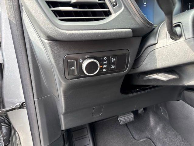 Certified 2023 Ford Escape Active AWD/4WD image 17