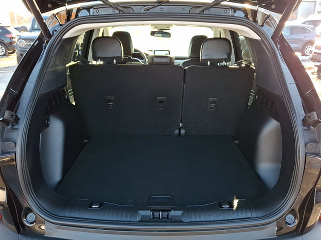 Certified 2022 Ford Escape Titanium w/ Class II Trailer Tow Package image 33