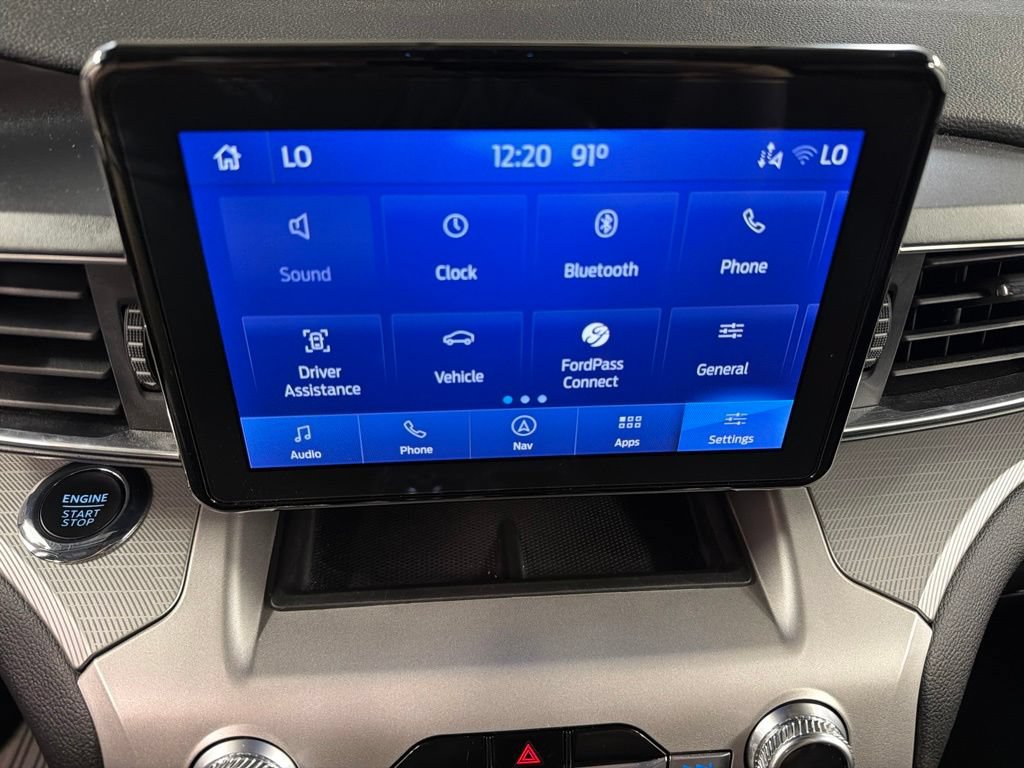Certified 2022 Ford Explorer XLT w/ Equipment Group 202A AWD/4WD image 9