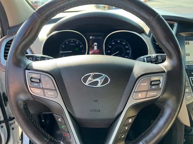 Used 2019 Hyundai Santa Fe XL FWD image 15