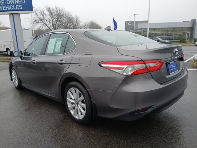 Used 2019 Toyota Camry LE FWD image 2
