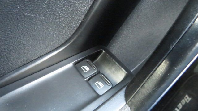 Used 2019 Volkswagen Beetle 2.0T S image 22