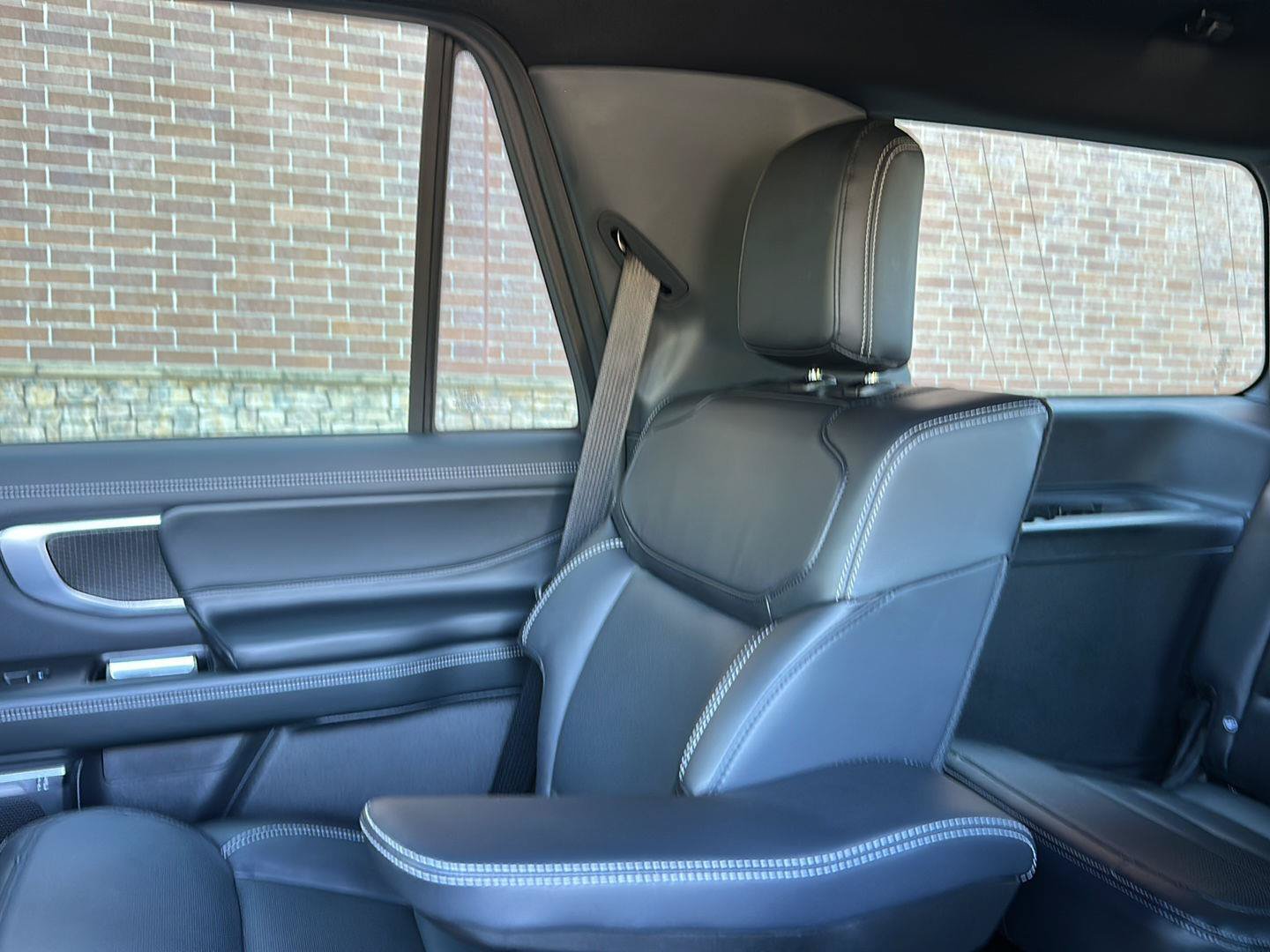 Certified 2025 Ford Expedition Platinum w/ Stealth Appearance Package AWD/4WD image 25