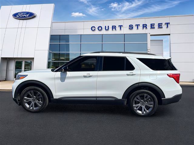 Certified 2023 Ford Explorer XLT w/ Equipment Group 202A AWD/4WD image 8