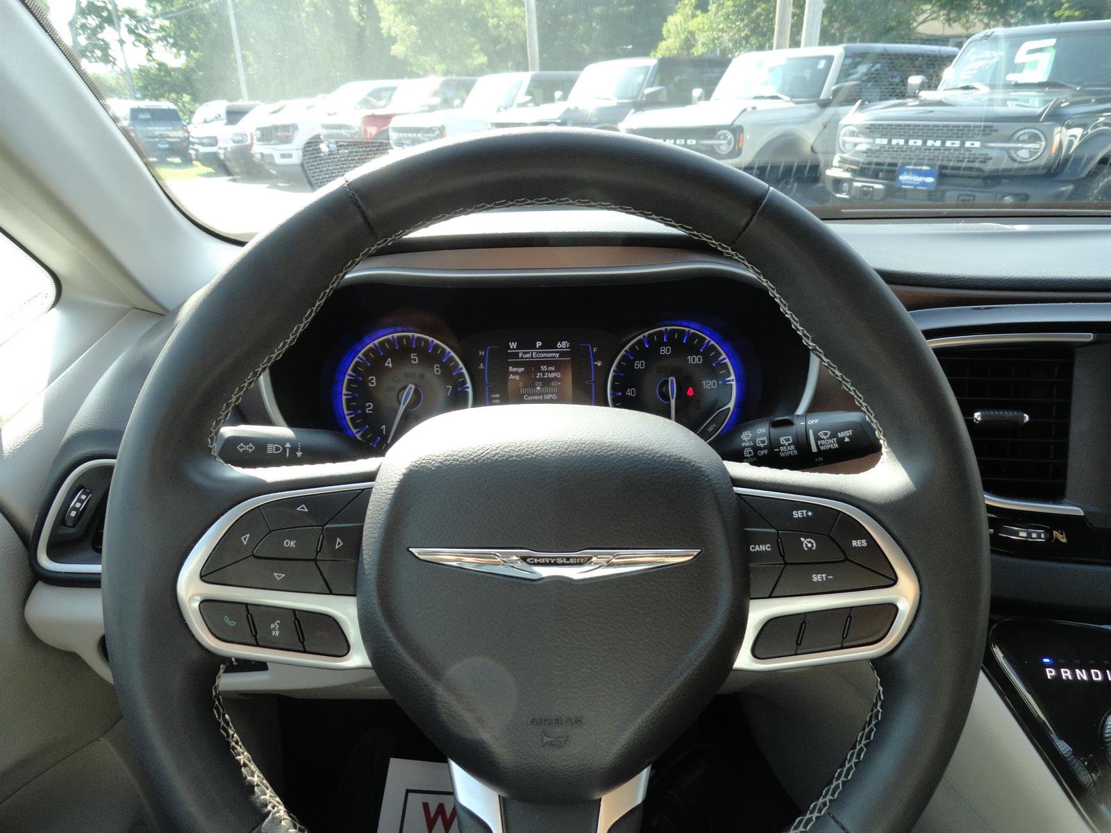 Used 2023 Chrysler Voyager LX FWD image 21