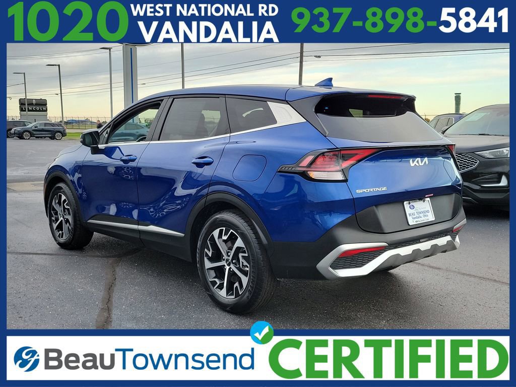 Used 2023 Kia Sportage EX image 3