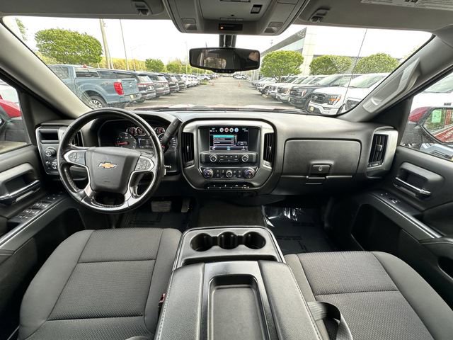 Used 2018 Chevrolet Silverado 1500 LT w/ All Star Edition AWD/4WD image 10