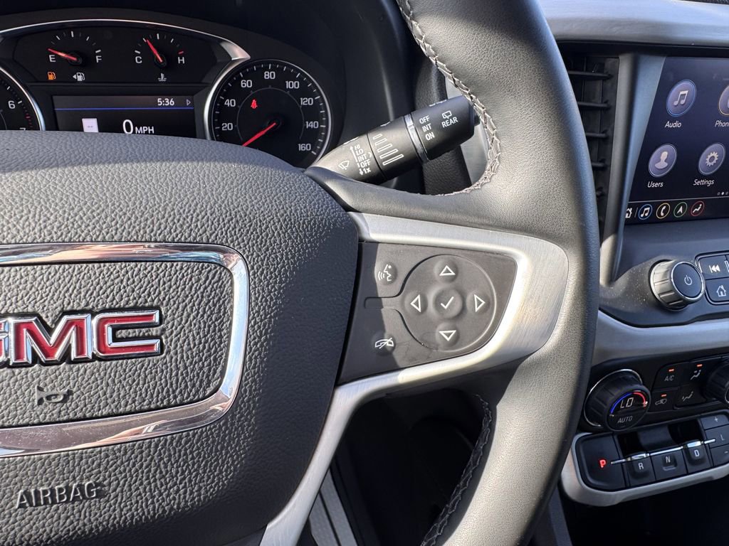 Used 2023 GMC Acadia SLT image 15