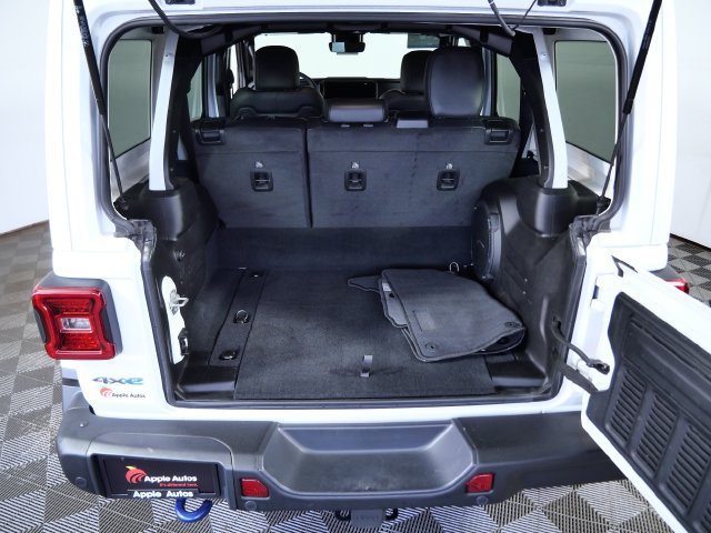 Used 2024 Jeep Wrangler Unlimited Rubicon 4xe AWD/4WD image 9