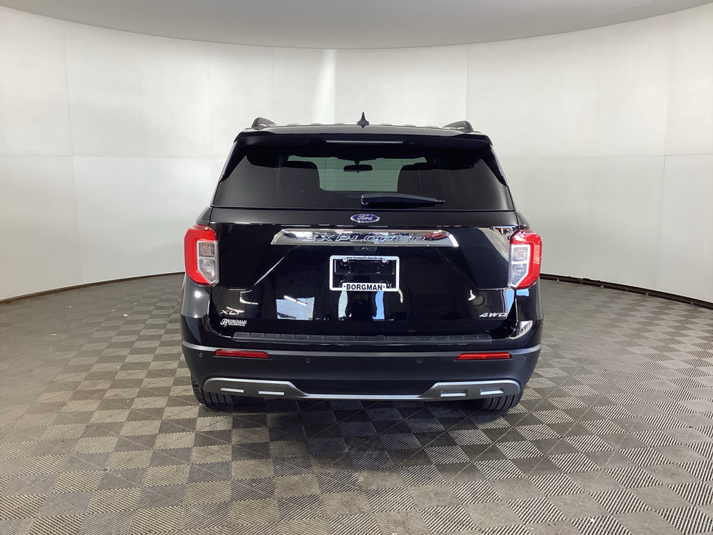 Certified 2023 Ford Explorer XLT w/ Equipment Group 202A AWD/4WD image 3