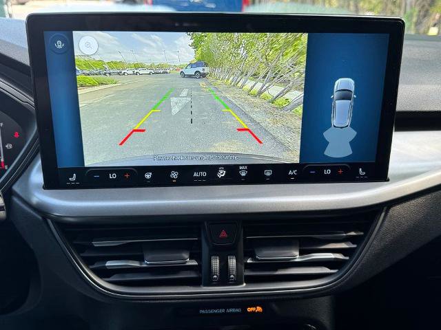 Certified 2025 Ford Escape SE w/ Class II Trailer Tow Package FWD image 24