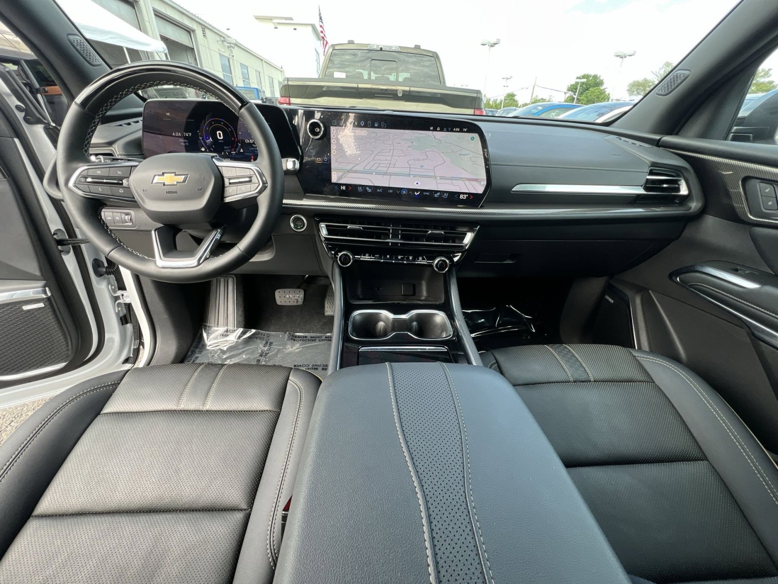 Used 2025 Chevrolet Traverse High Country AWD/4WD image 31