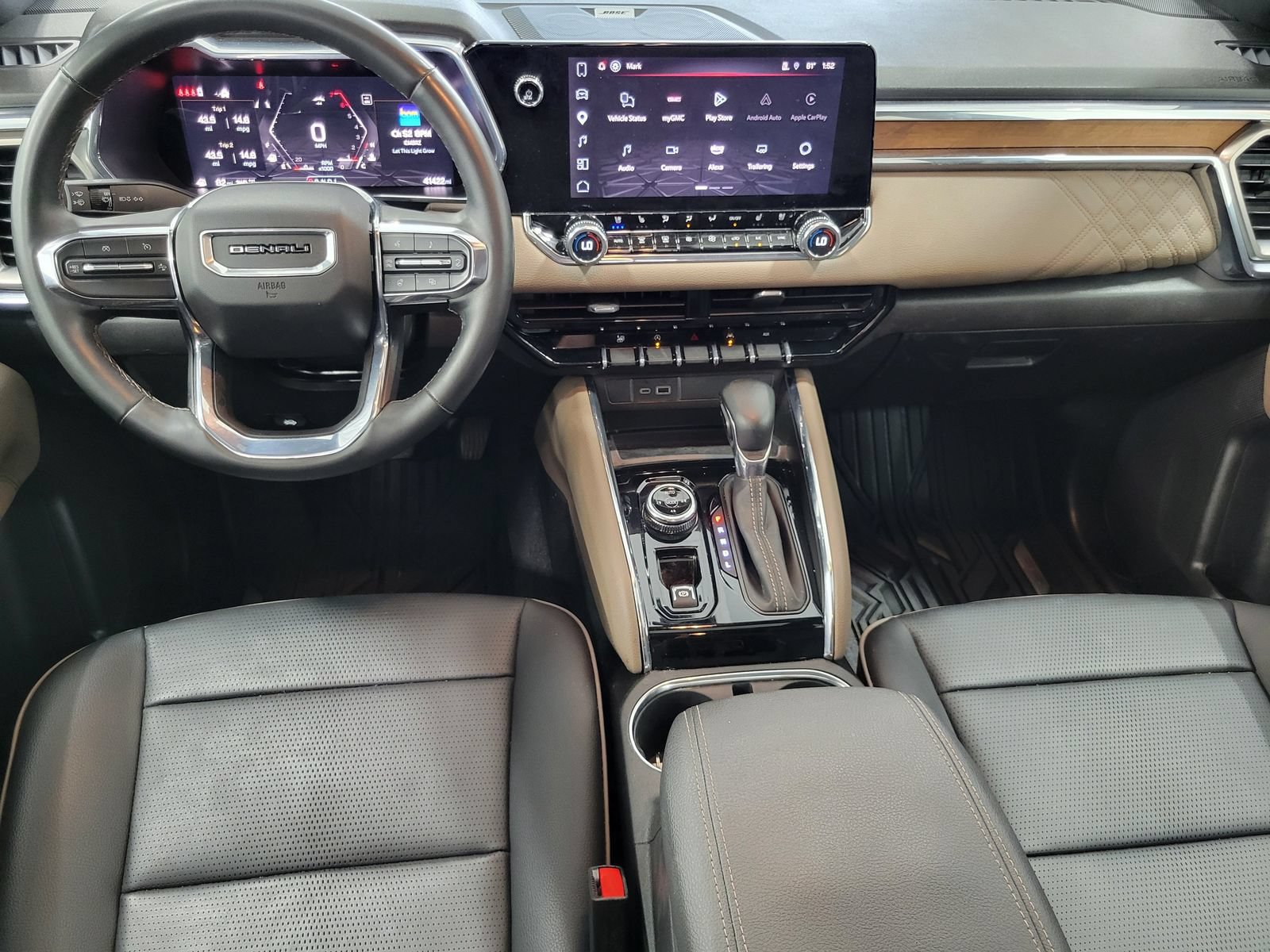 Used 2025 GMC Canyon Denali AWD/4WD image 27
