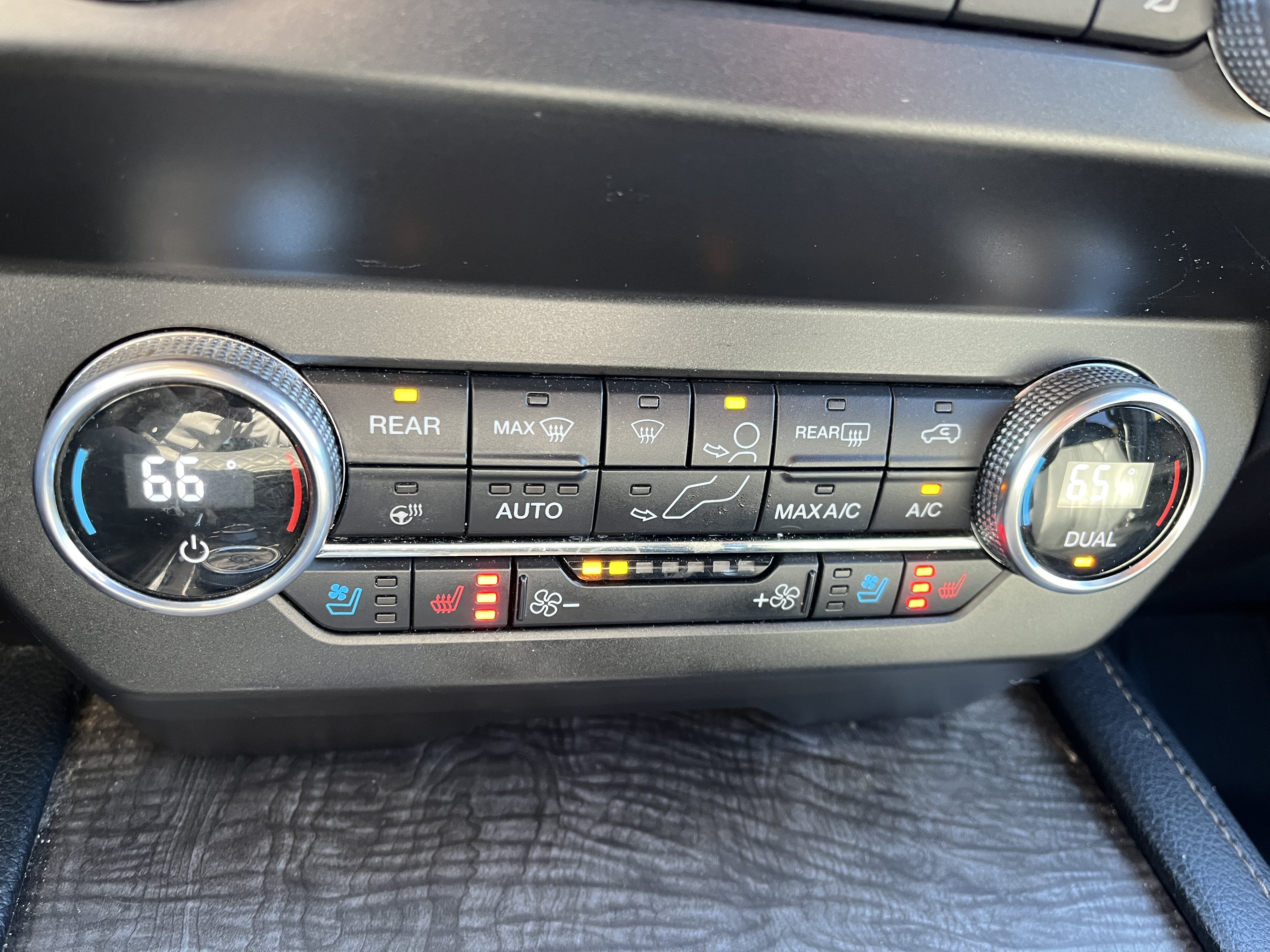 Certified 2020 Ford Expedition Max Limited w/ Equipment Group 302A AWD/4WD image 18