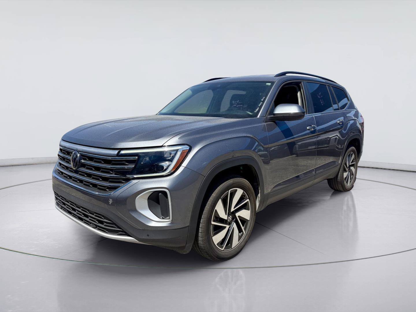 Used 2024 Volkswagen Atlas SE FWD image 7