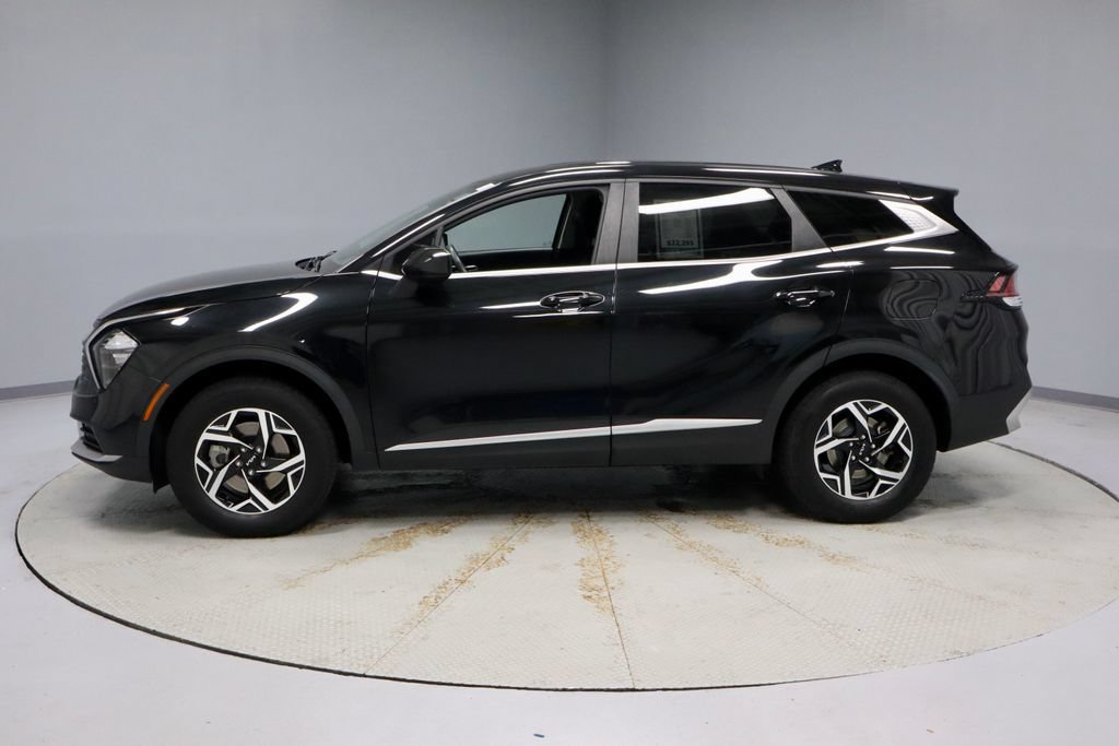 Used 2023 Kia Sportage LX AWD/4WD image 8