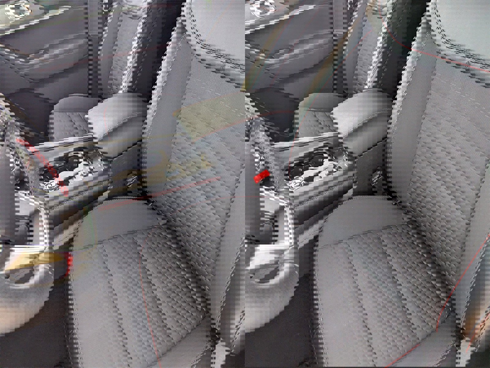 Certified 2025 Ford Explorer ST-Line w/ ST-Line Street Pack image 27