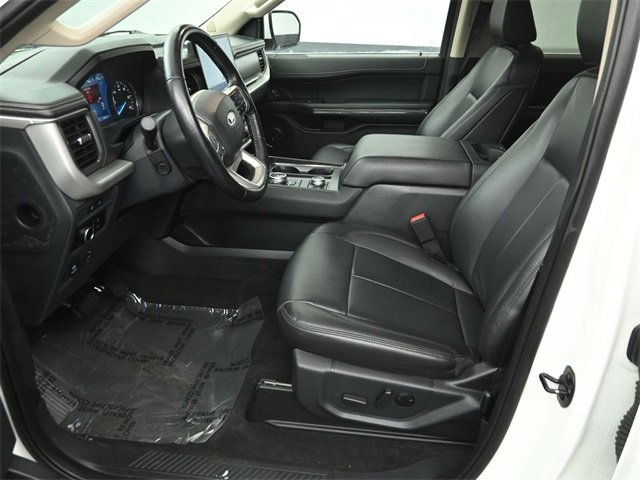 Certified 2023 Ford Expedition XLT image 26