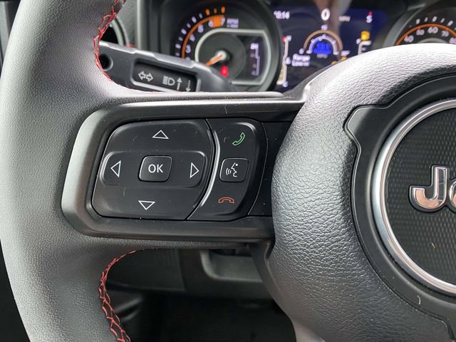 Used 2024 Jeep Wrangler Rubicon w/ Technology Group AWD/4WD image 26