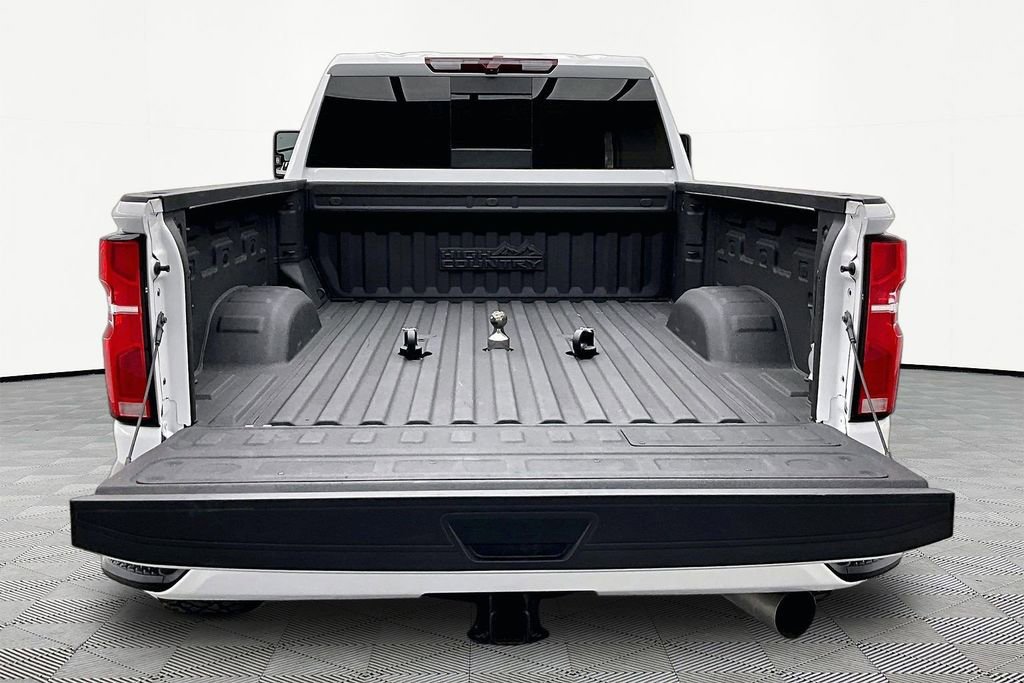 Used 2024 Chevrolet Silverado 2500 High Country AWD/4WD image 17