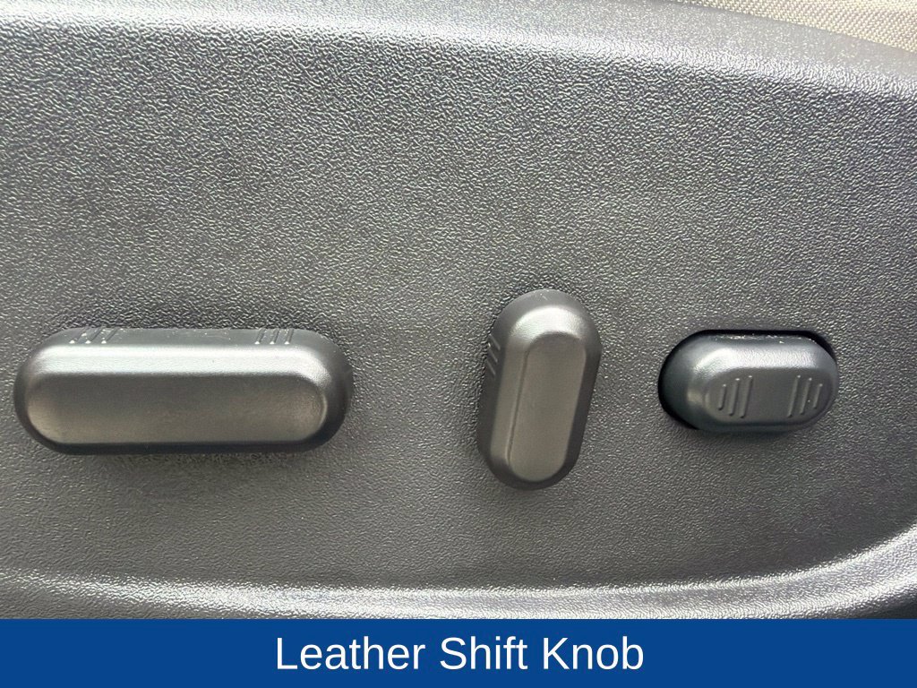 Certified 2017 Ford Escape Titanium FWD image 21