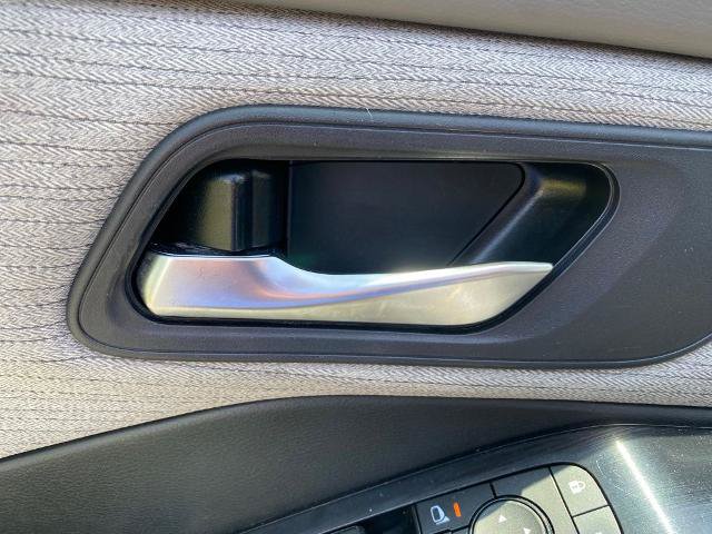 Used 2023 Nissan Rogue SV FWD image 14