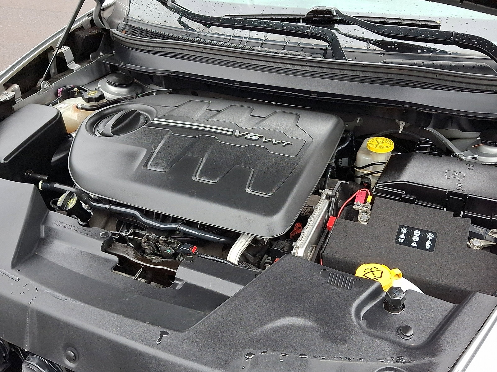 Used 2017 Jeep Cherokee Latitude w/ Cold Weather Group image 29