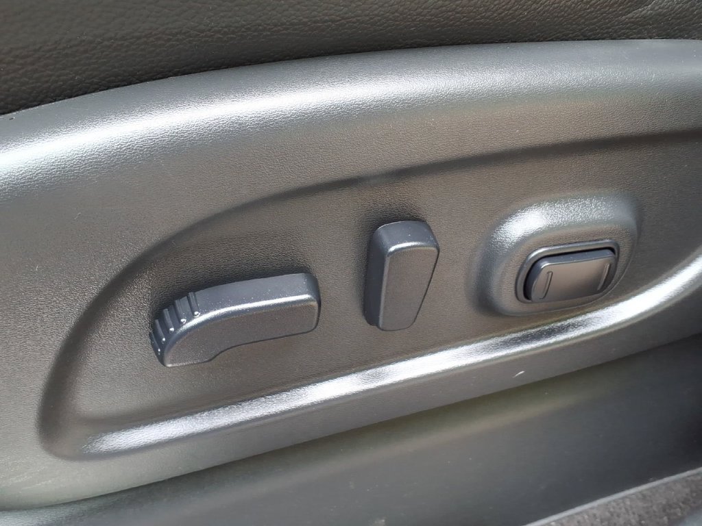 Used 2021 Nissan Titan PRO-4X w/ Pro-4x Convenience Package AWD/4WD image 22