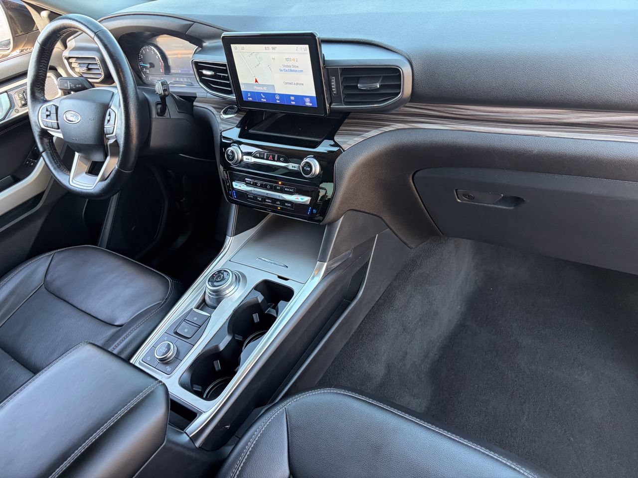 Certified 2022 Ford Explorer Limited w/ Equipment Group 301A AWD/4WD image 12