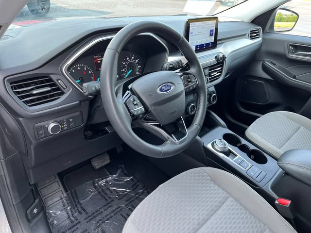 Certified 2022 Ford Escape SE w/ SE Sport Appearance Package AWD/4WD image 13