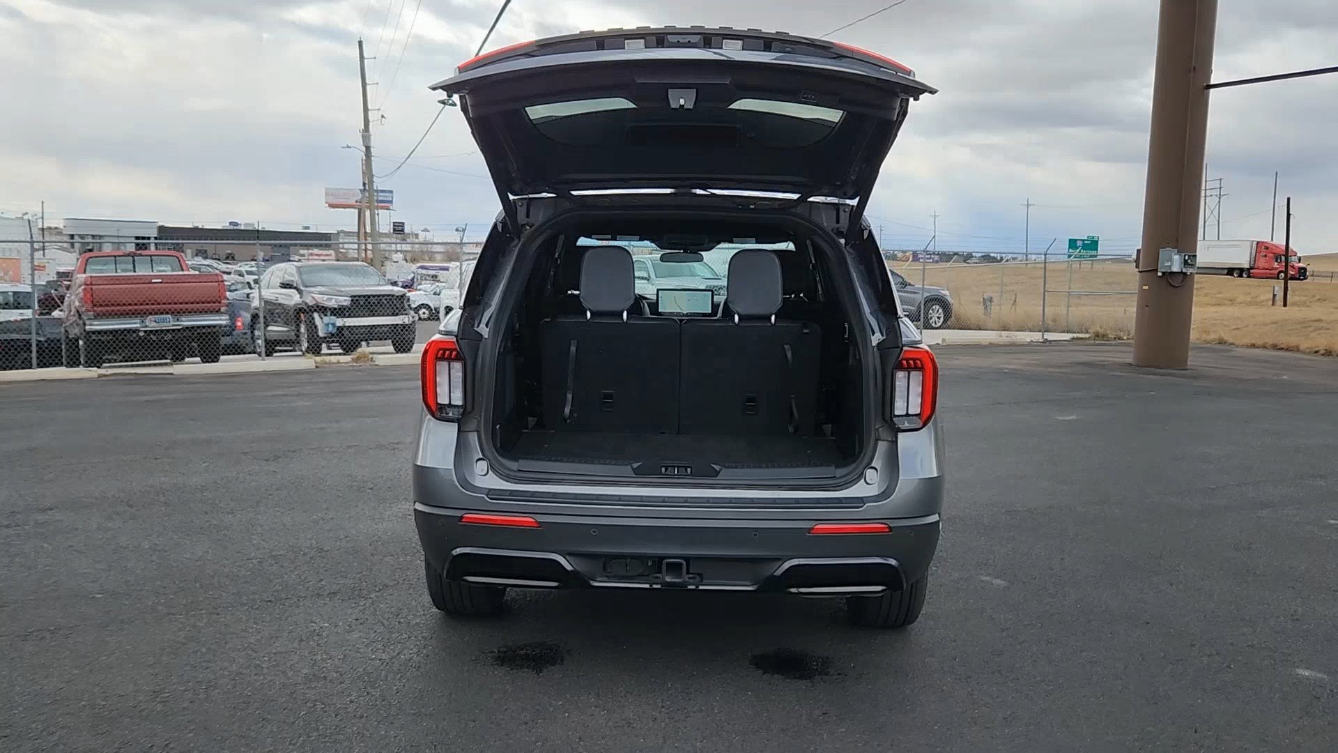 Certified 2025 Ford Explorer ST-Line image 21