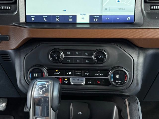 Certified 2024 Ford Bronco Outer Banks w/ Sasquatch Package image 40