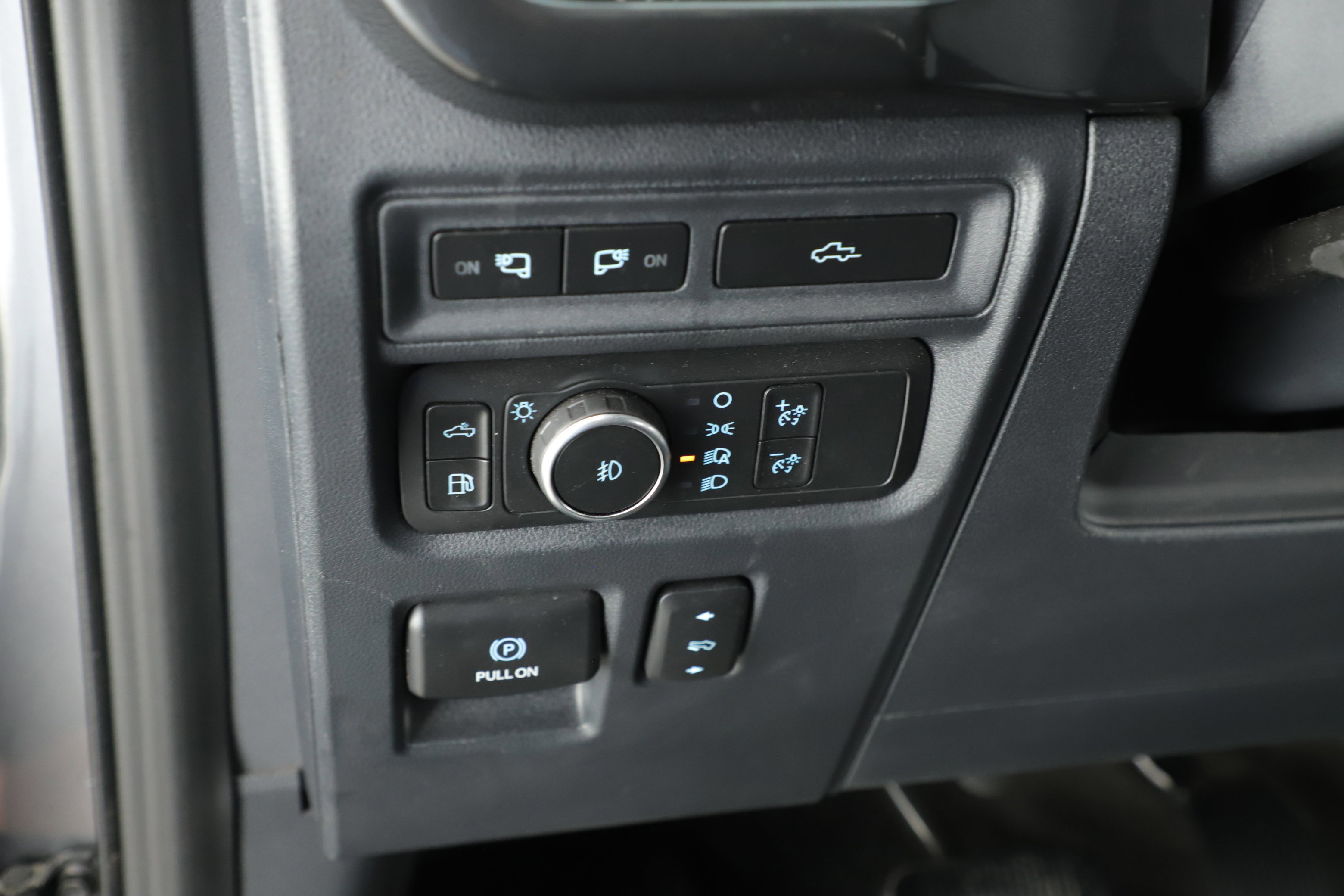 Certified 2021 Ford F150 XLT w/ Equipment Group 302A High image 12