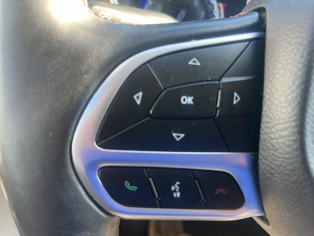 Used 2017 Chrysler Pacifica Touring-L Plus FWD image 19
