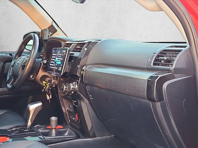 Used 2019 Toyota 4Runner TRD Off-Road Premium AWD/4WD image 19