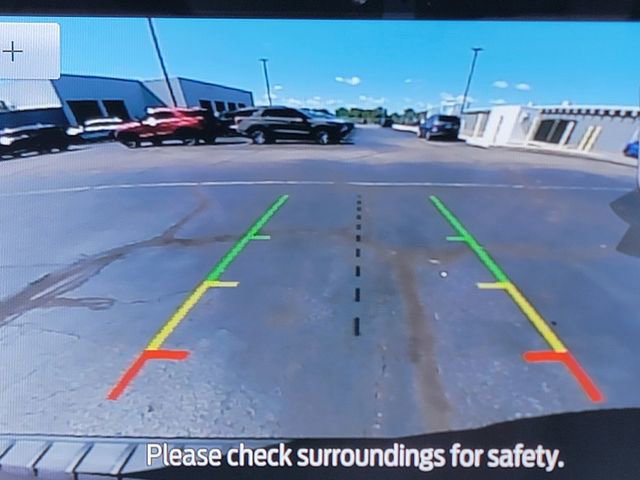 Certified 2022 Ford Explorer XLT w/ Class IV Trailer Tow Package AWD/4WD image 6