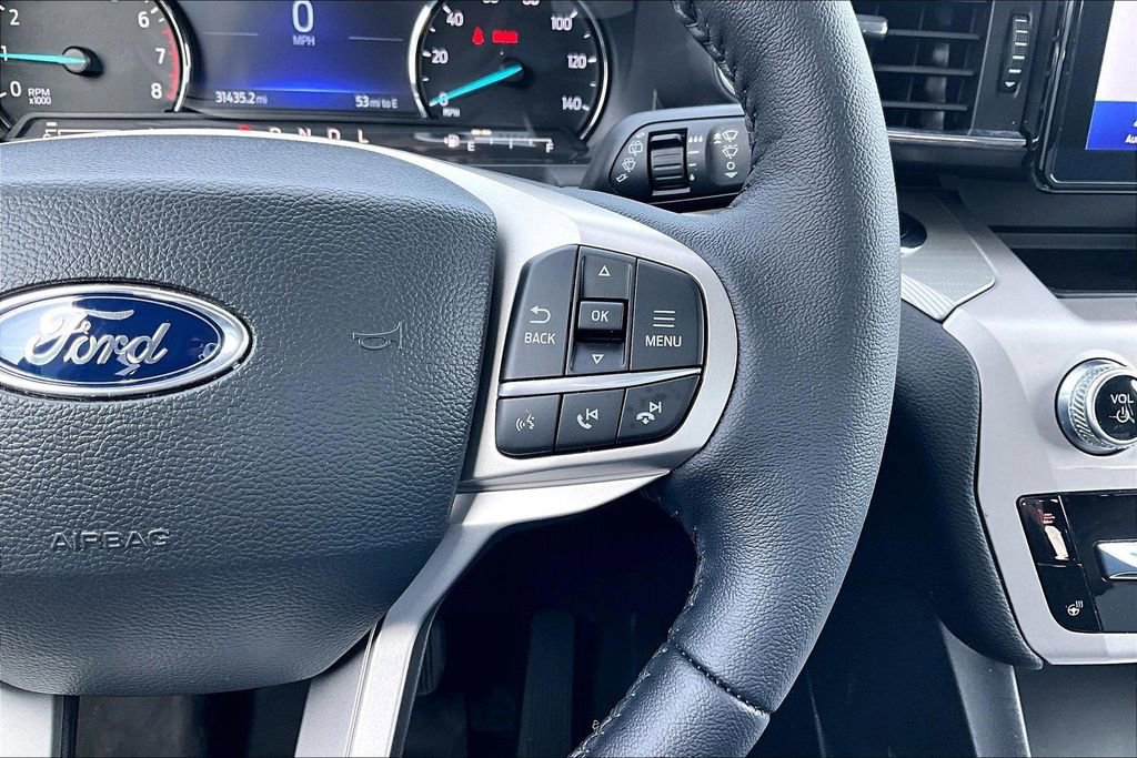 Certified 2022 Ford Explorer XLT w/ Equipment Group 202A AWD/4WD image 19