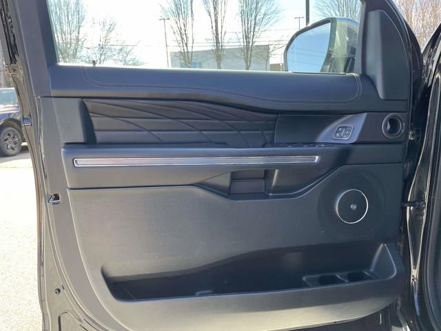 Certified 2021 Ford Expedition Max Platinum image 18