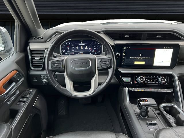 Used 2023 GMC Sierra 1500 Denali w/ Technology Package AWD/4WD image 12