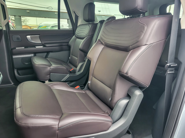 Certified 2025 Ford Expedition Max Platinum w/ Platinum Ultimate Package image 13