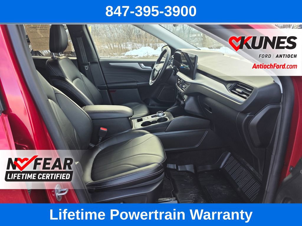 Certified 2025 Ford Escape Platinum w/ Premium Technology Package image 38